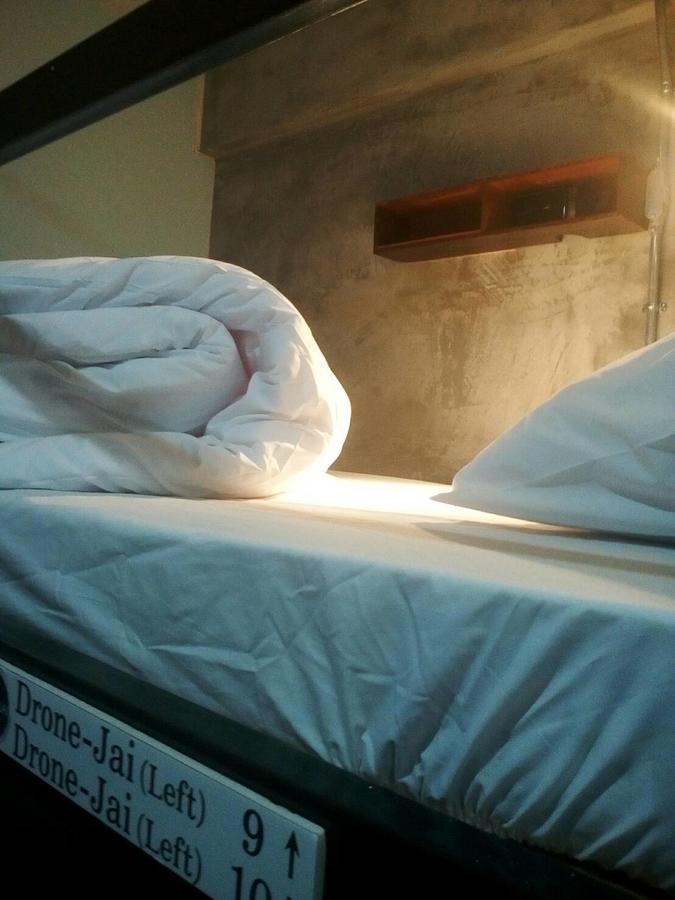 Yellow Flower Hostel チェンライ エクステリア 写真
