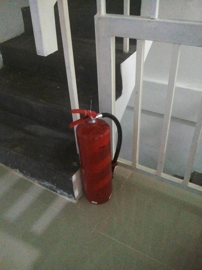 Yellow Flower Hostel チェンライ エクステリア 写真