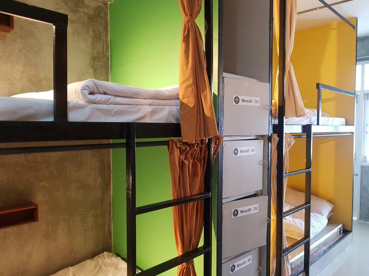 Yellow Flower Hostel チェンライ エクステリア 写真