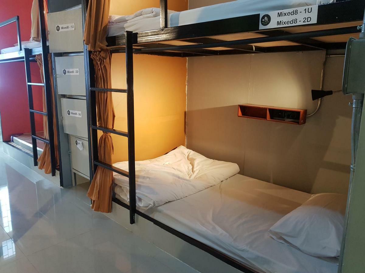 Yellow Flower Hostel チェンライ エクステリア 写真