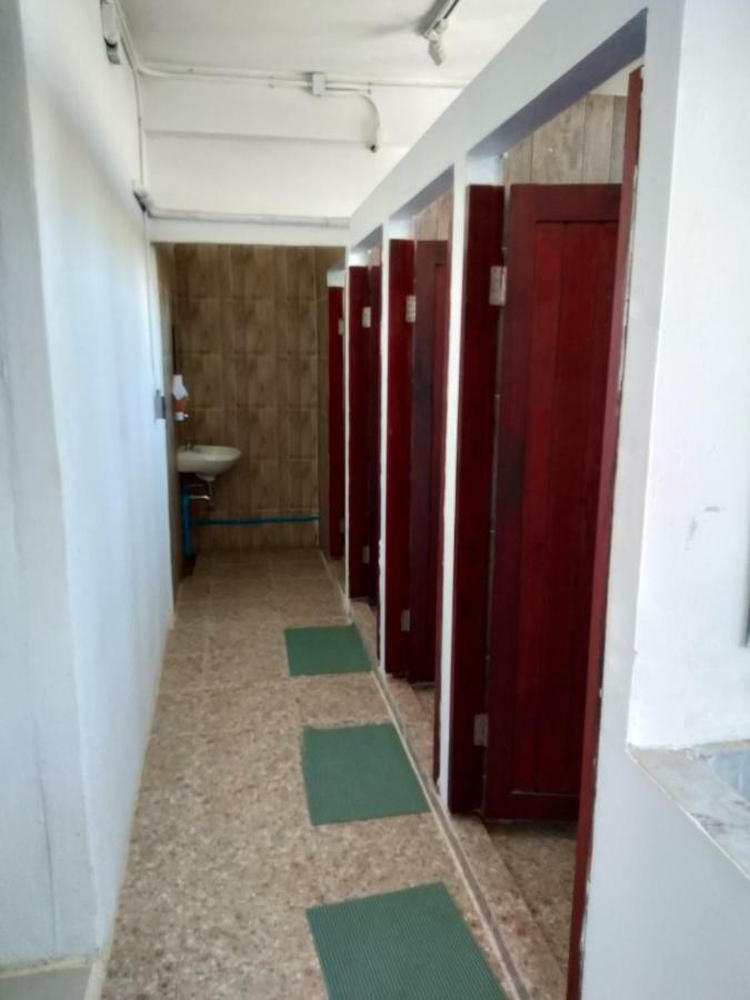 Yellow Flower Hostel チェンライ エクステリア 写真