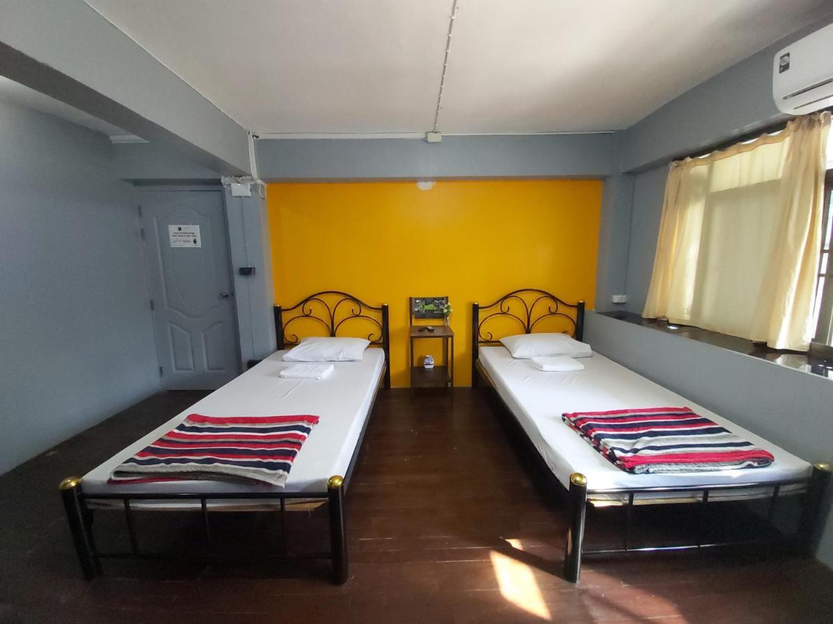 Yellow Flower Hostel チェンライ 部屋 写真